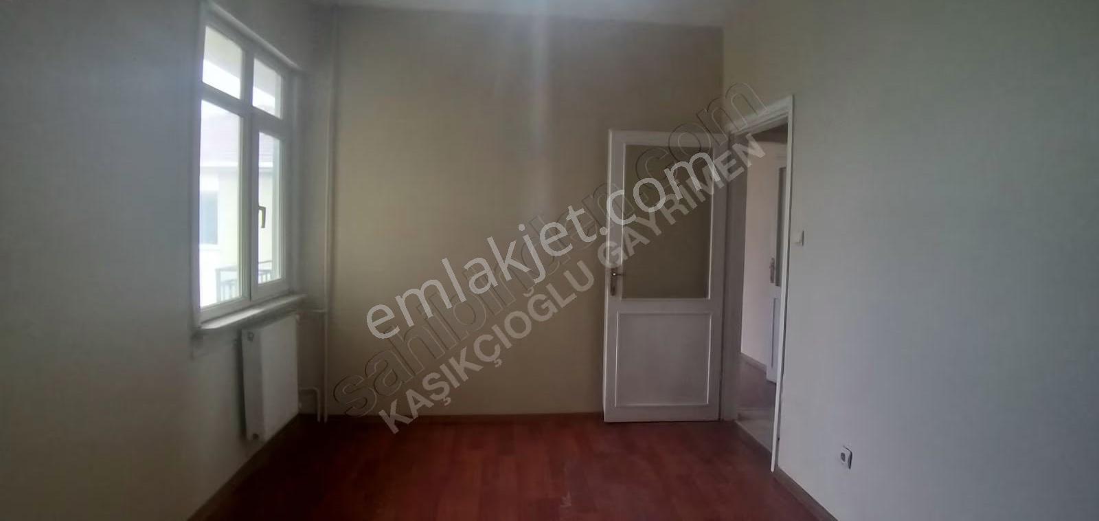 Pendik Çarşıda 3+1 Kiralık Daire - Görsel 3