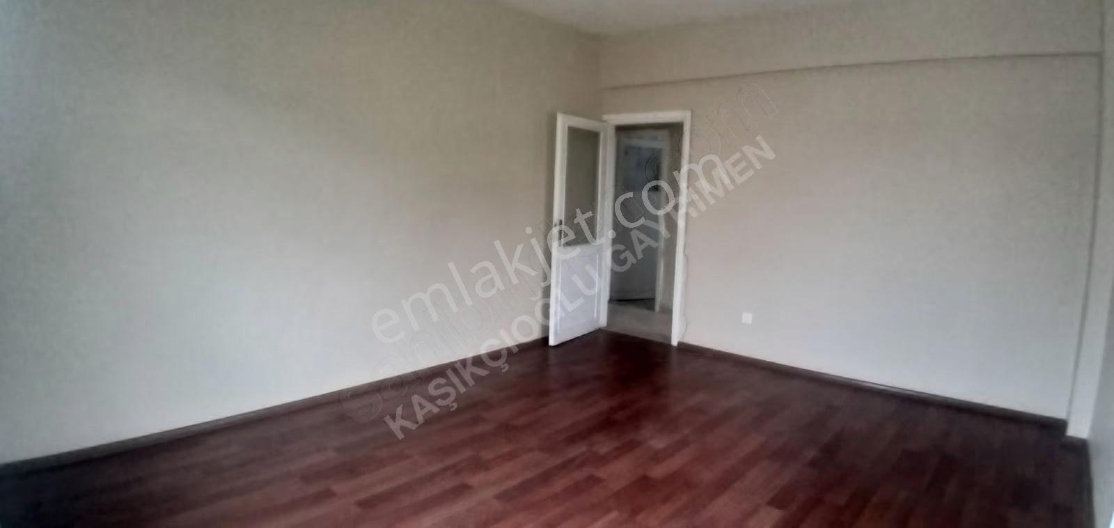 Pendik Çarşıda 3+1 Kiralık Daire - Görsel 10