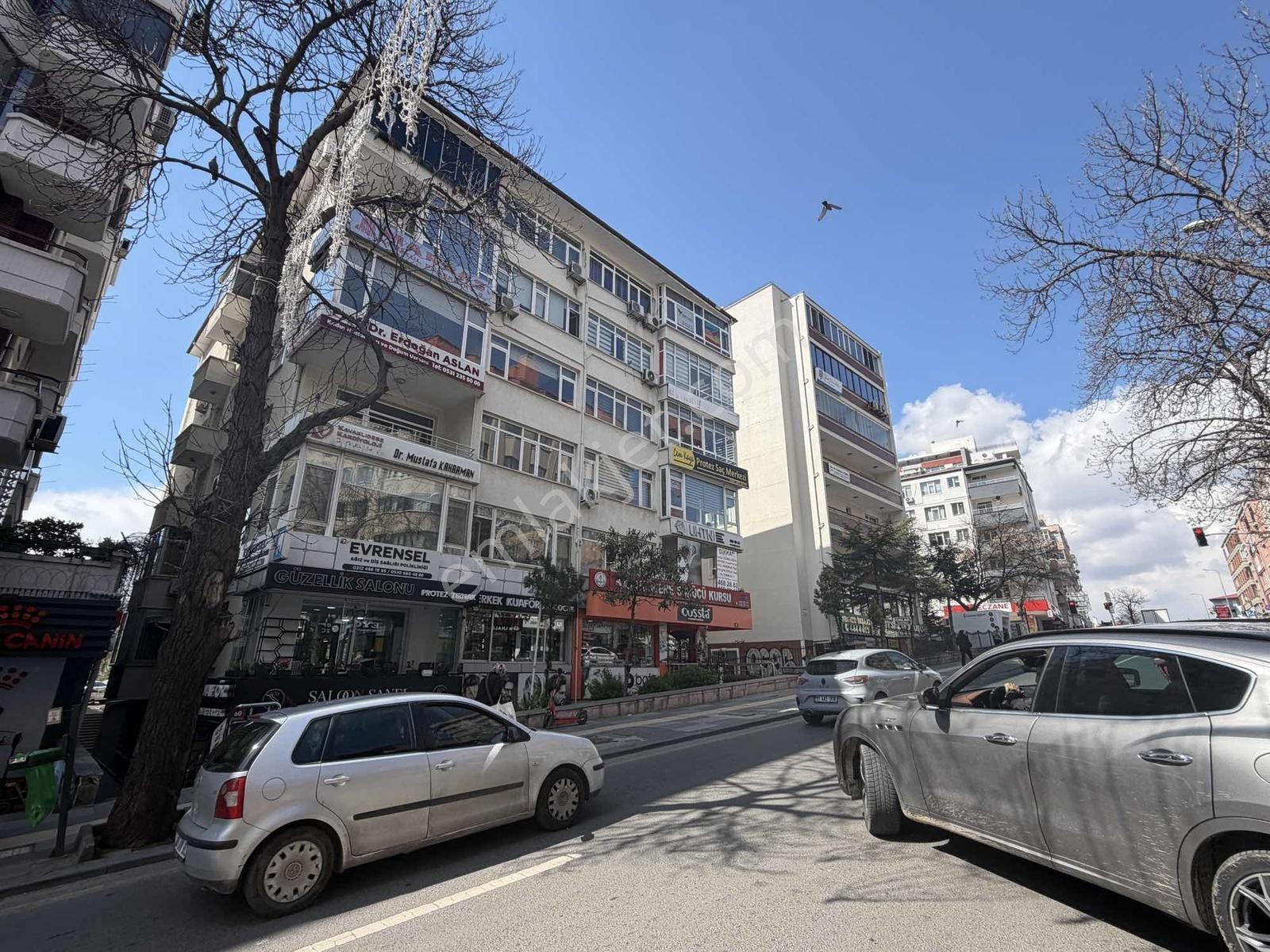 Tunalı Cad. 5+1 200m2 Ful Lüx Yapılı Satılık İşyeri & Mesken