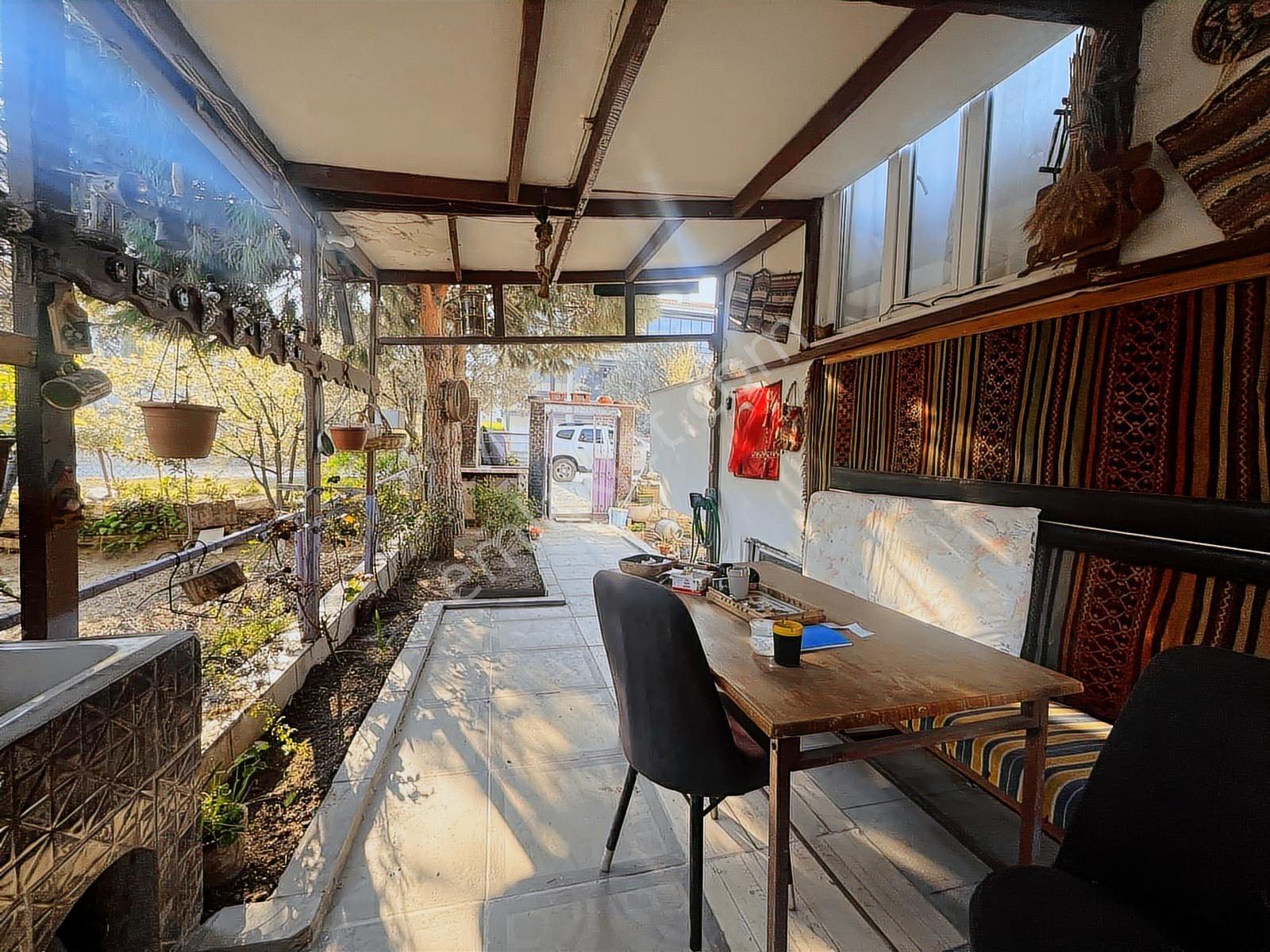 Kavuşturan Emlak'tan Güre'de Manzaralı Eşyalı Kiralık 2+1 Daire - Görsel 29