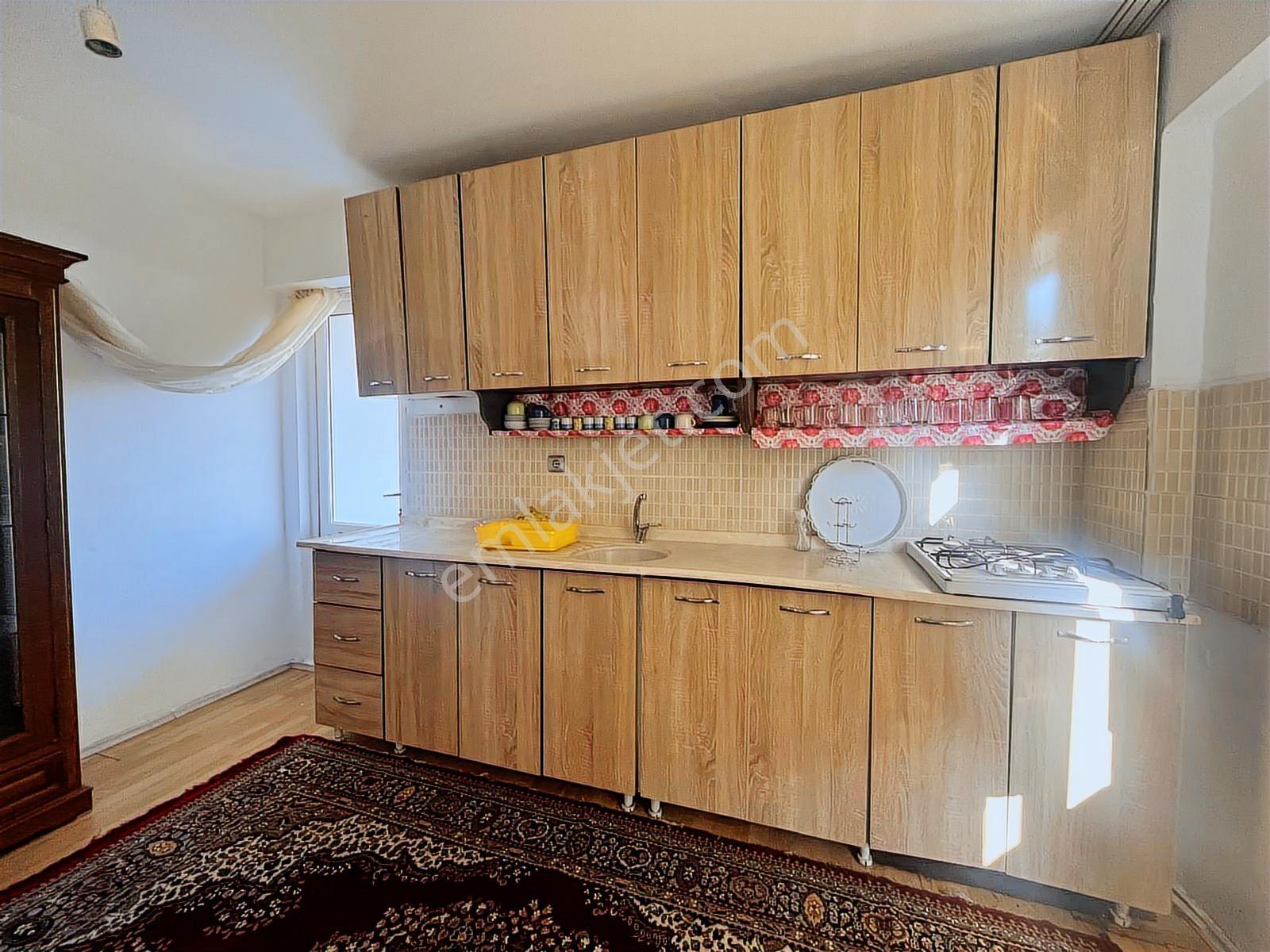 Kavuşturan Emlak'tan Güre'de Manzaralı Eşyalı Kiralık 2+1 Daire - Görsel 4