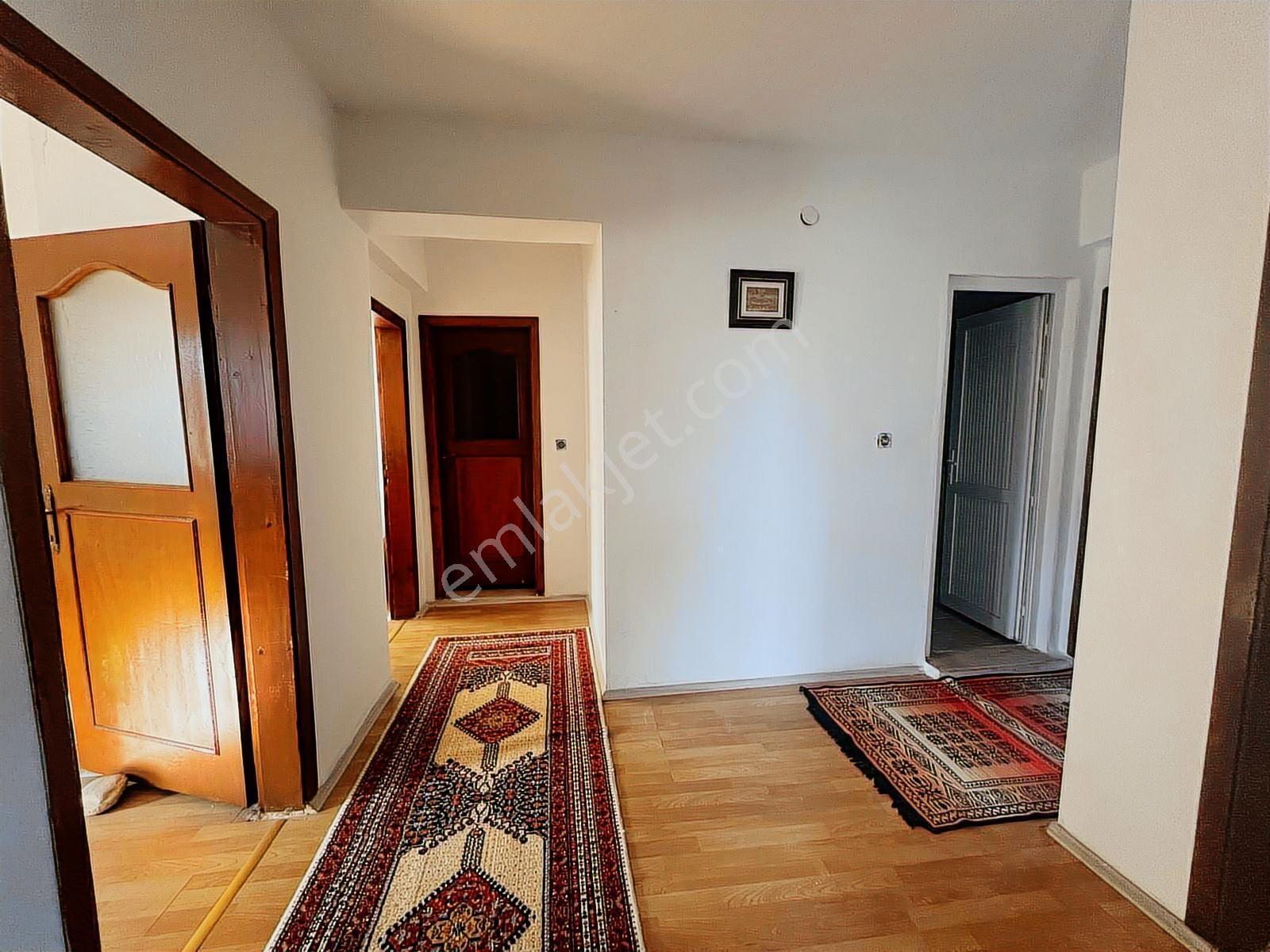 Kavuşturan Emlak'tan Güre'de Manzaralı Eşyalı Kiralık 2+1 Daire - Görsel 13