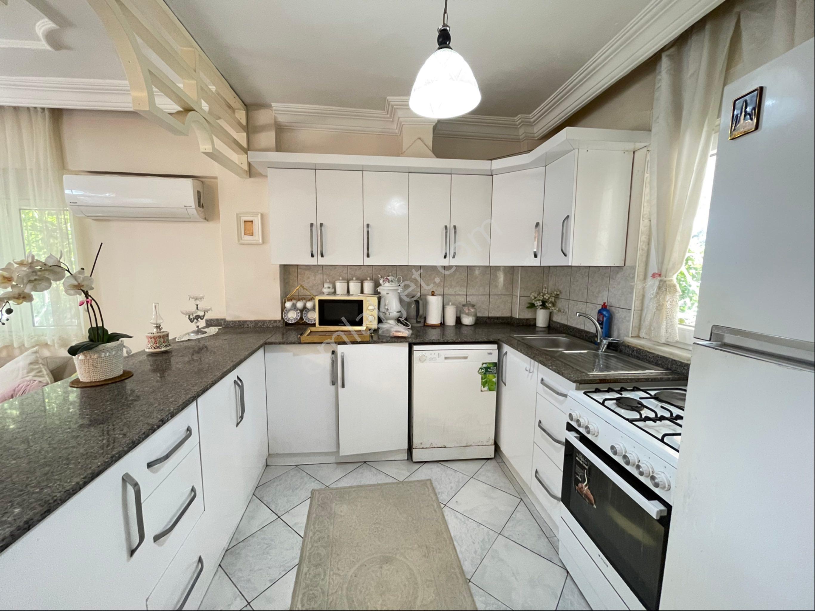 Antalya Konyaaltı Doyran Mahallesinde Site İçinde Satılık 3+1 Villa - Görsel 8