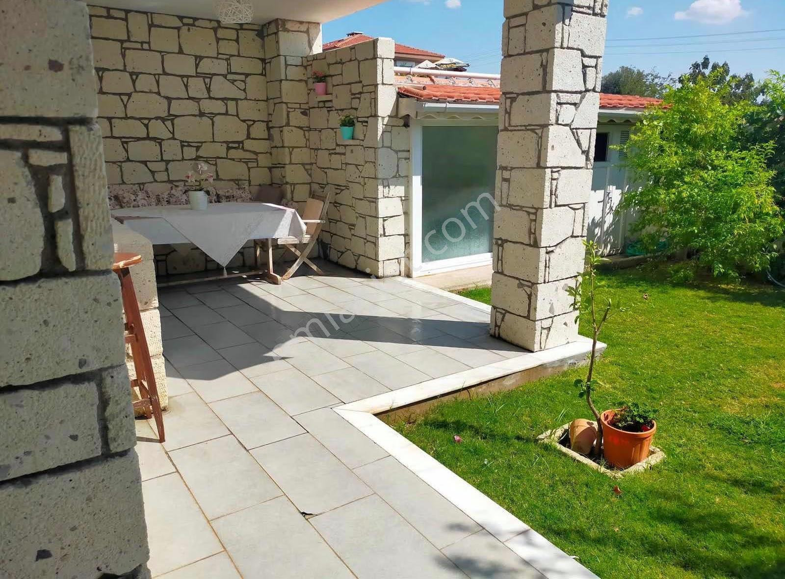 Alya Gayrimenkul Alaçatıda Havuzlu Yıllık Kiralık Villa - Görsel 3