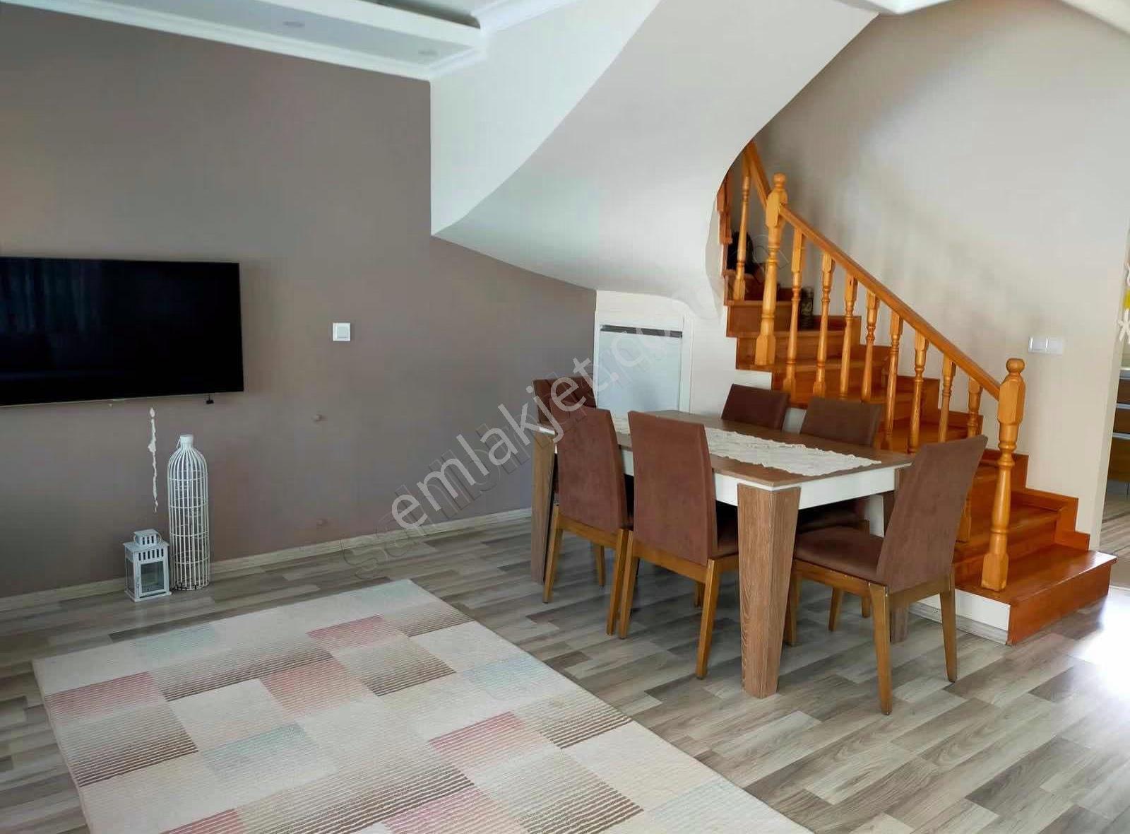 Alya Gayrimenkul Alaçatıda Havuzlu Yıllık Kiralık Villa - Görsel 5