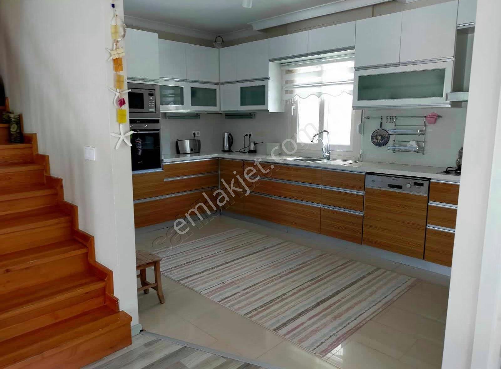 Alya Gayrimenkul Alaçatıda Havuzlu Yıllık Kiralık Villa - Görsel 11