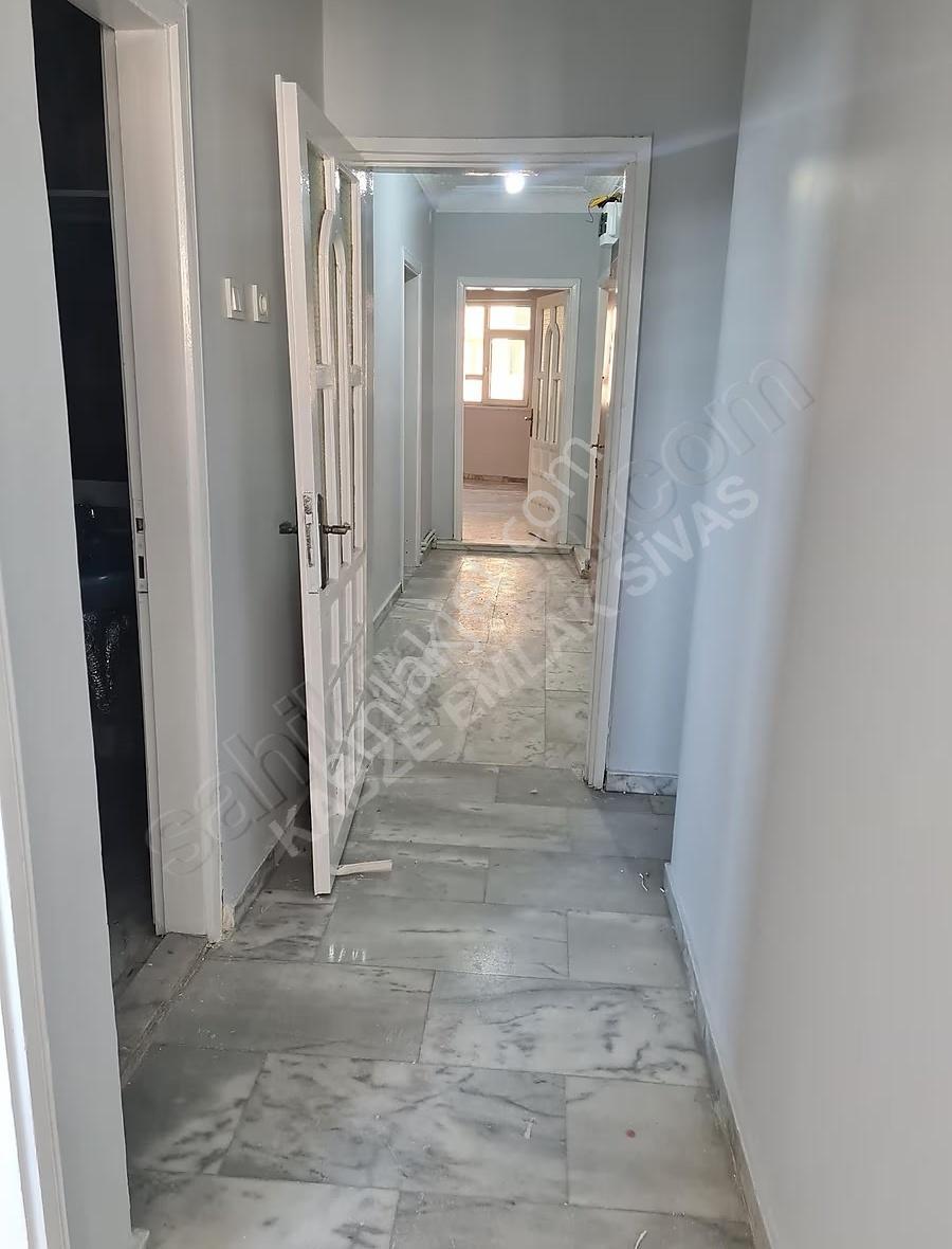 Kabze Emlaktan Sivas Mrk.istasyon Caddesi Civarı Kiralık Daire.. - Görsel 15