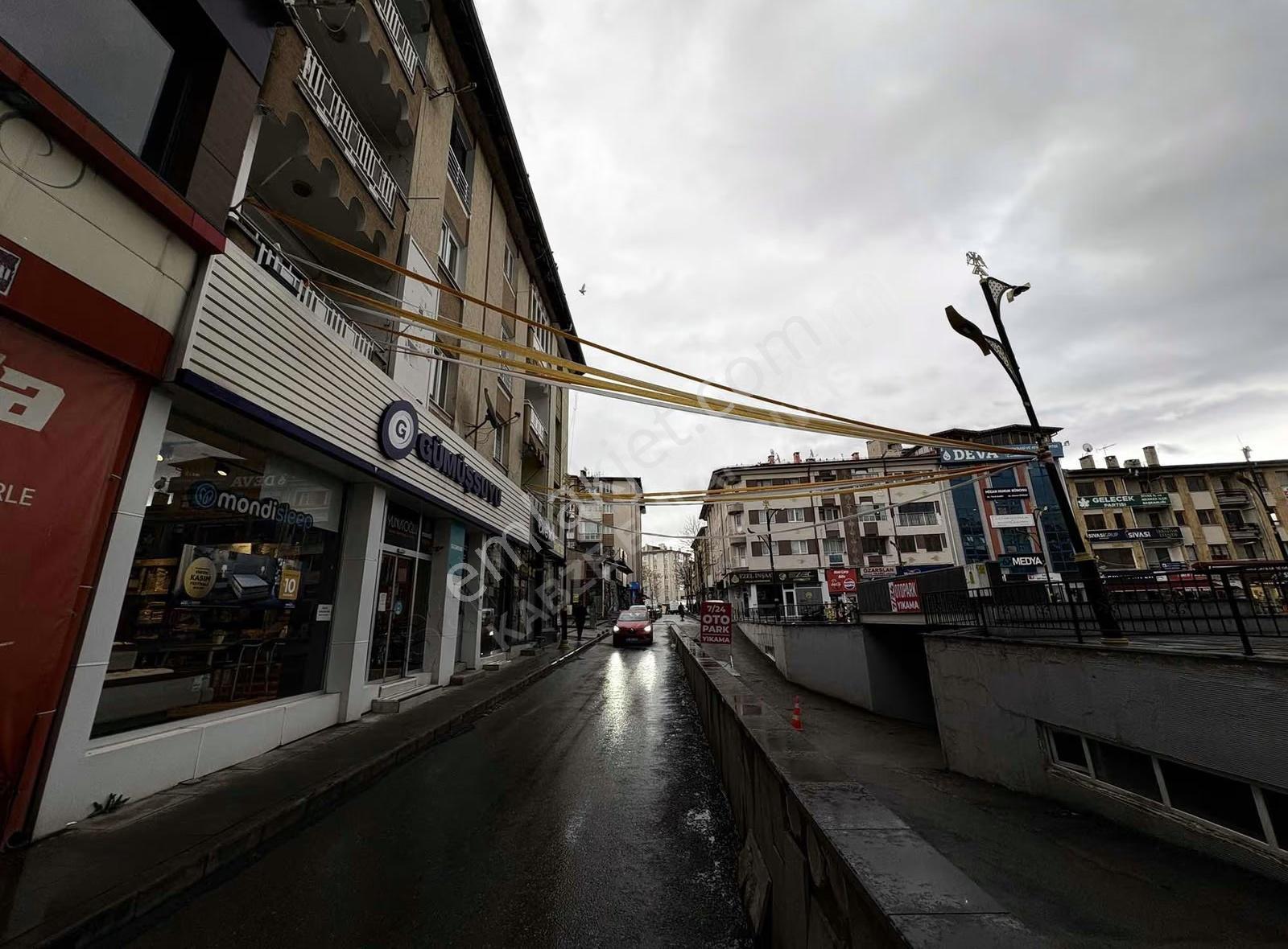 Kabze Emlaktan Çarşıbaşı Mahallesinde Kiralık Daire - Görsel 3