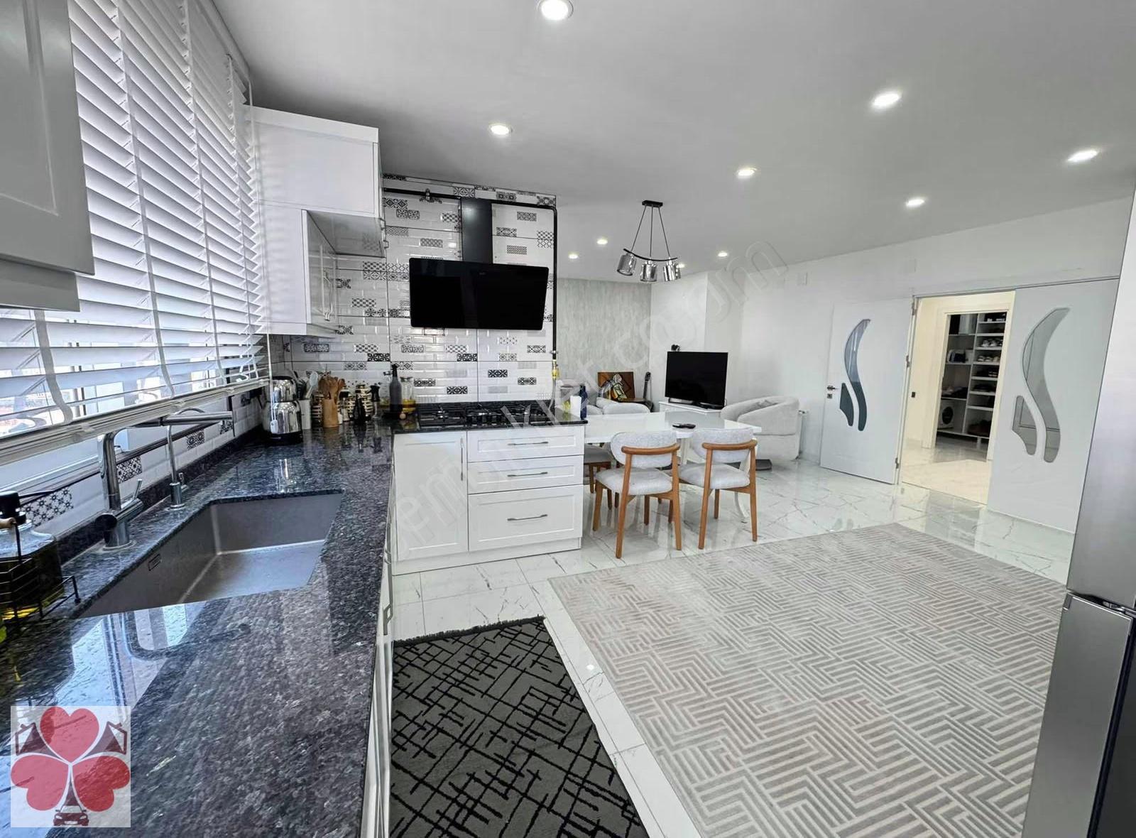 Yonca'dan Viranşehir'de Modern Tasarım Eşsiz Satılık 4+1 Daire - Görsel 27