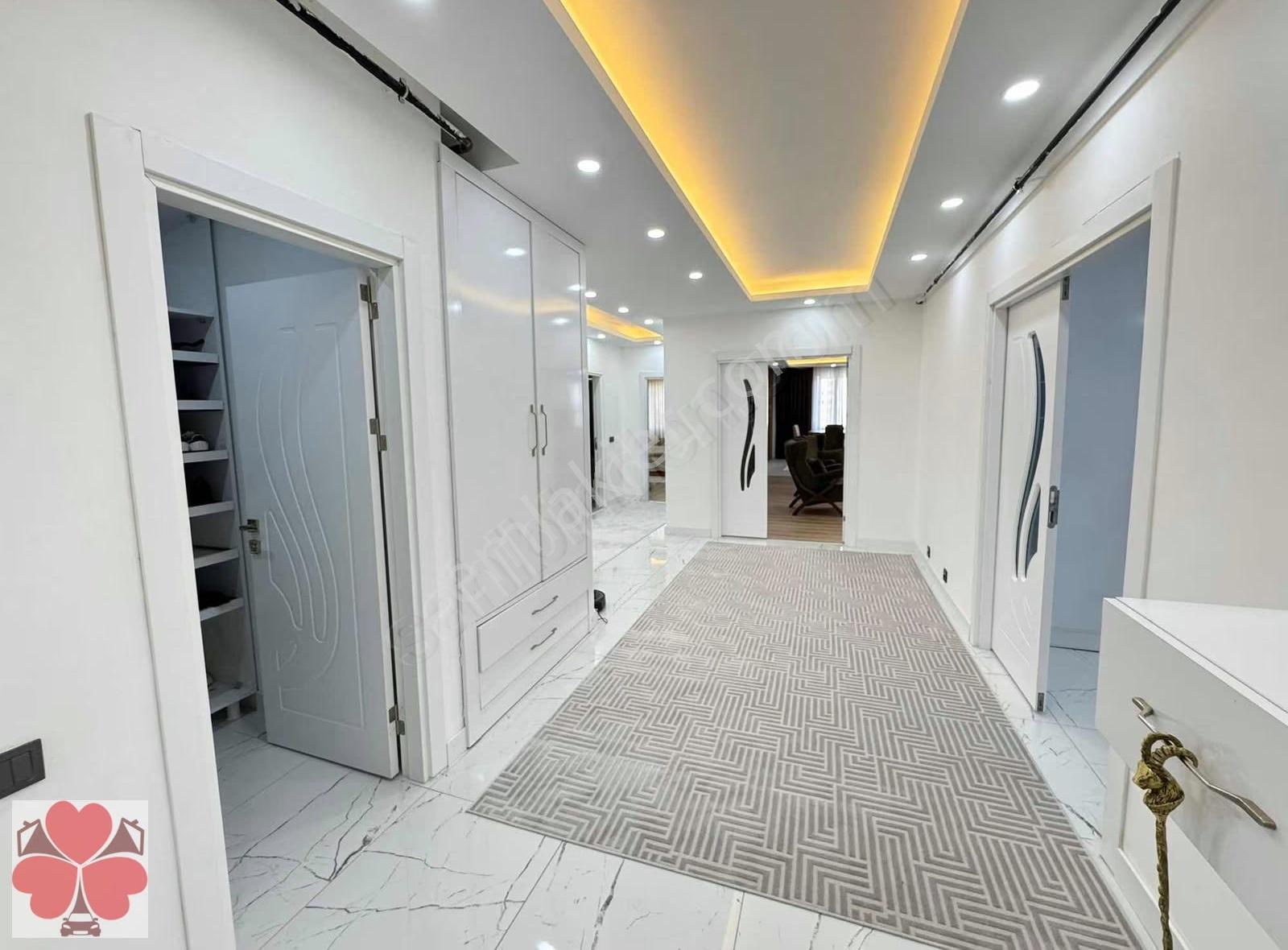 Yonca'dan Viranşehir'de Modern Tasarım Eşsiz Satılık 4+1 Daire - Görsel 7