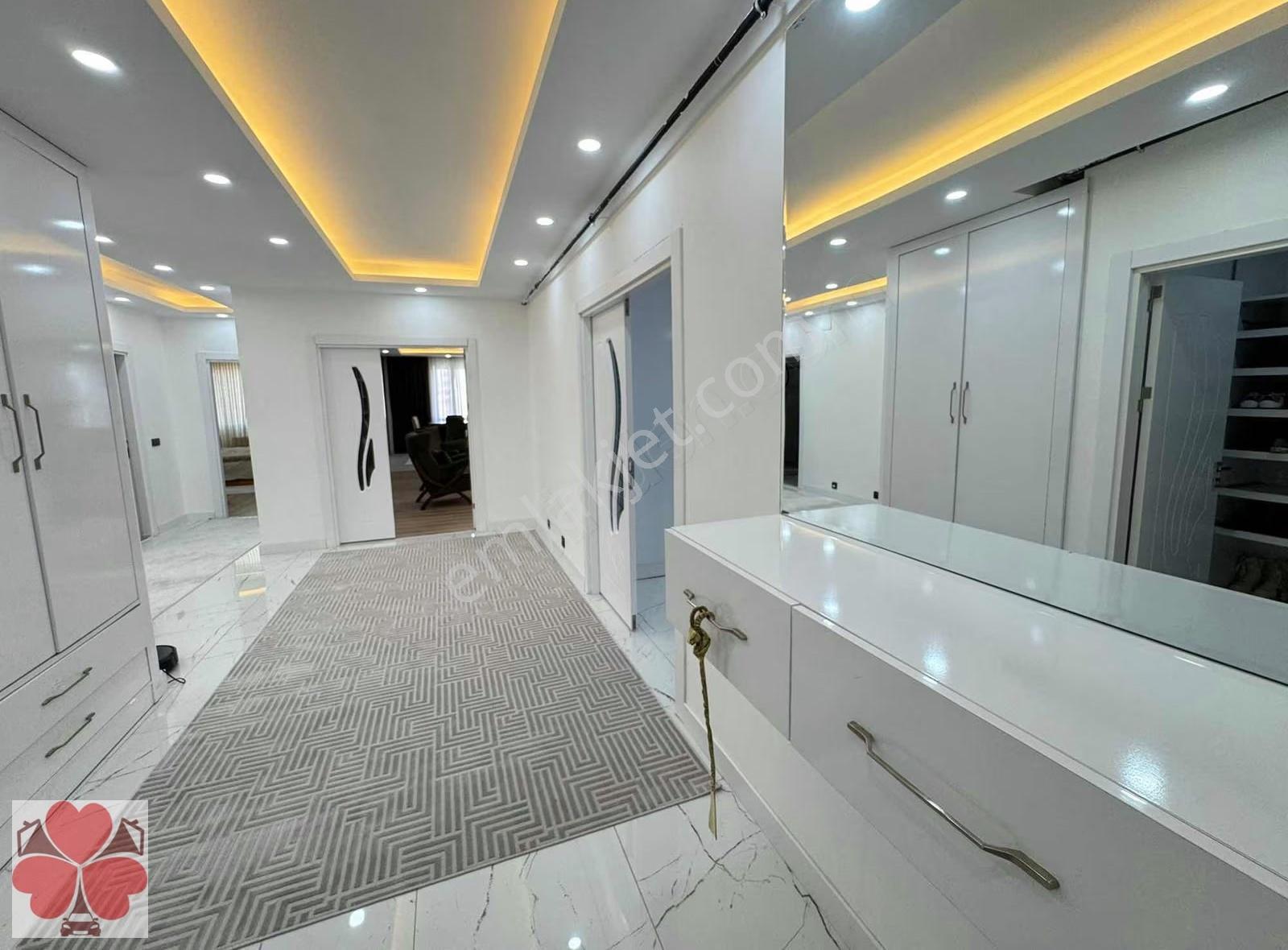 Yonca'dan Viranşehir'de Modern Tasarım Eşsiz Satılık 4+1 Daire - Görsel 12