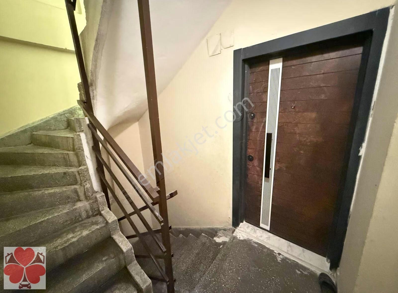 Yonca'dan Kiralık Çarşı Merkezde Adliyeye Yakın 3+1 Temiz Daire - Görsel 10