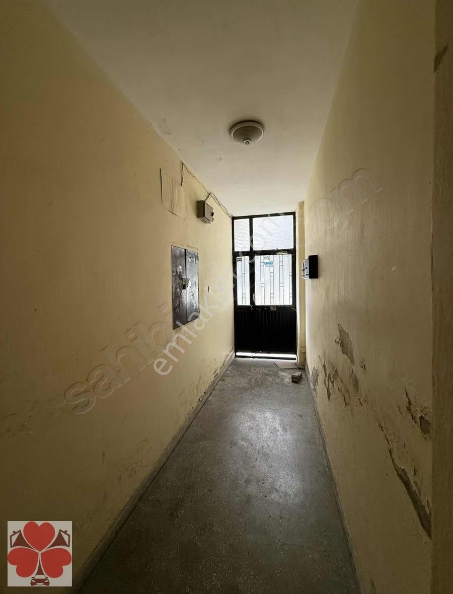 Yonca'dan Kiralık Çarşı Merkezde Adliyeye Yakın 3+1 Temiz Daire - Görsel 3