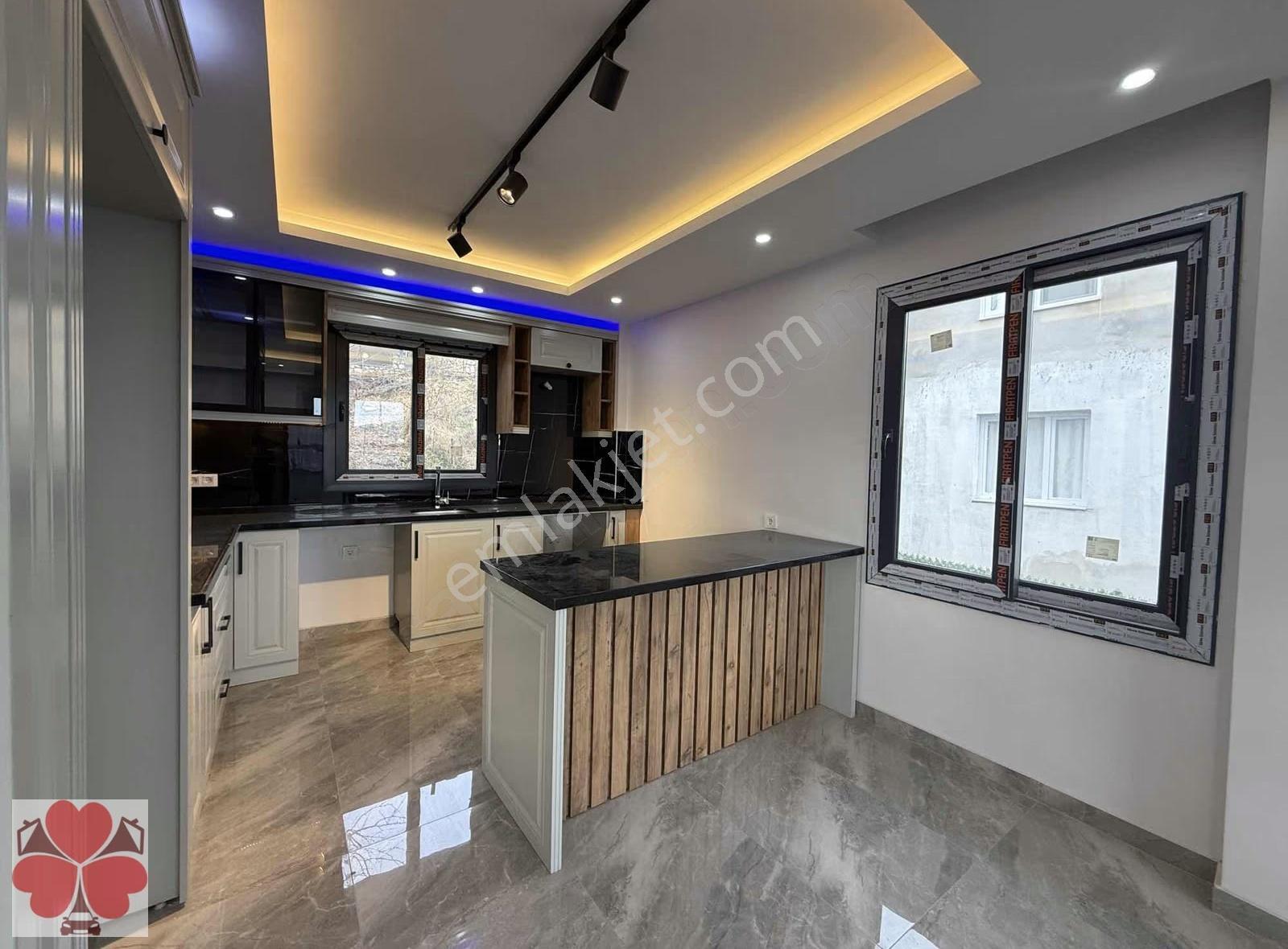 Fiyat Düştü! Soğucak'ta Sıfır Lüx Dublex Villa! 300m2 Emsalsiz ! - Görsel 30
