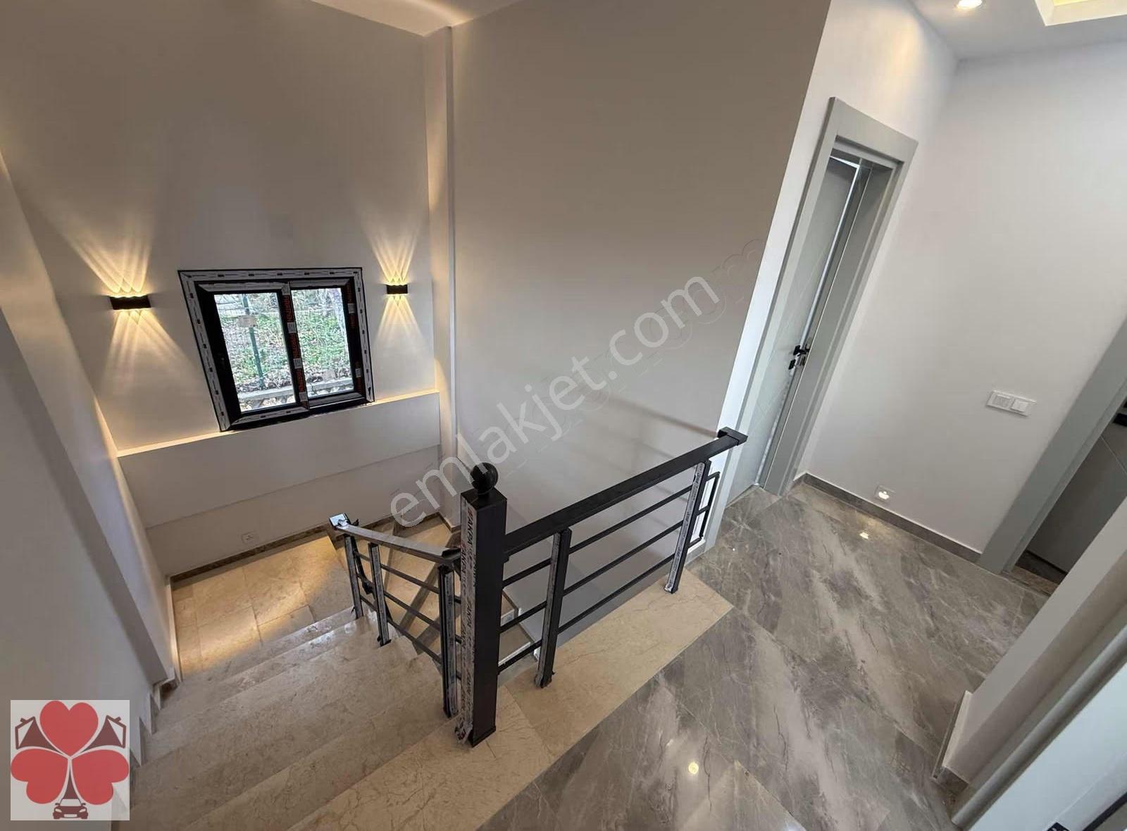 Fiyat Düştü! Soğucak'ta Sıfır Lüx Dublex Villa! 300m2 Emsalsiz ! - Görsel 15