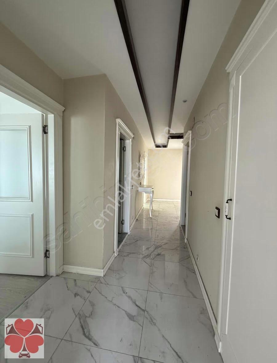 Yonca'dan Çarşıda Otoparklı Ultra Lüx Geniş 2+1 Kaçmaz Daire !!! - Görsel 23