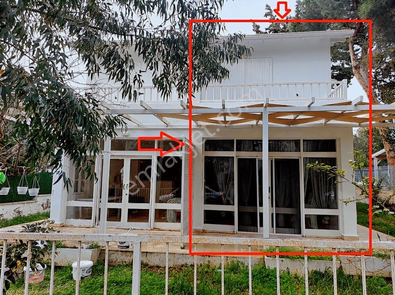 Çeşme Paşalimanı Denizkenarı Kiralık Eşyalı Villa - Görsel 29