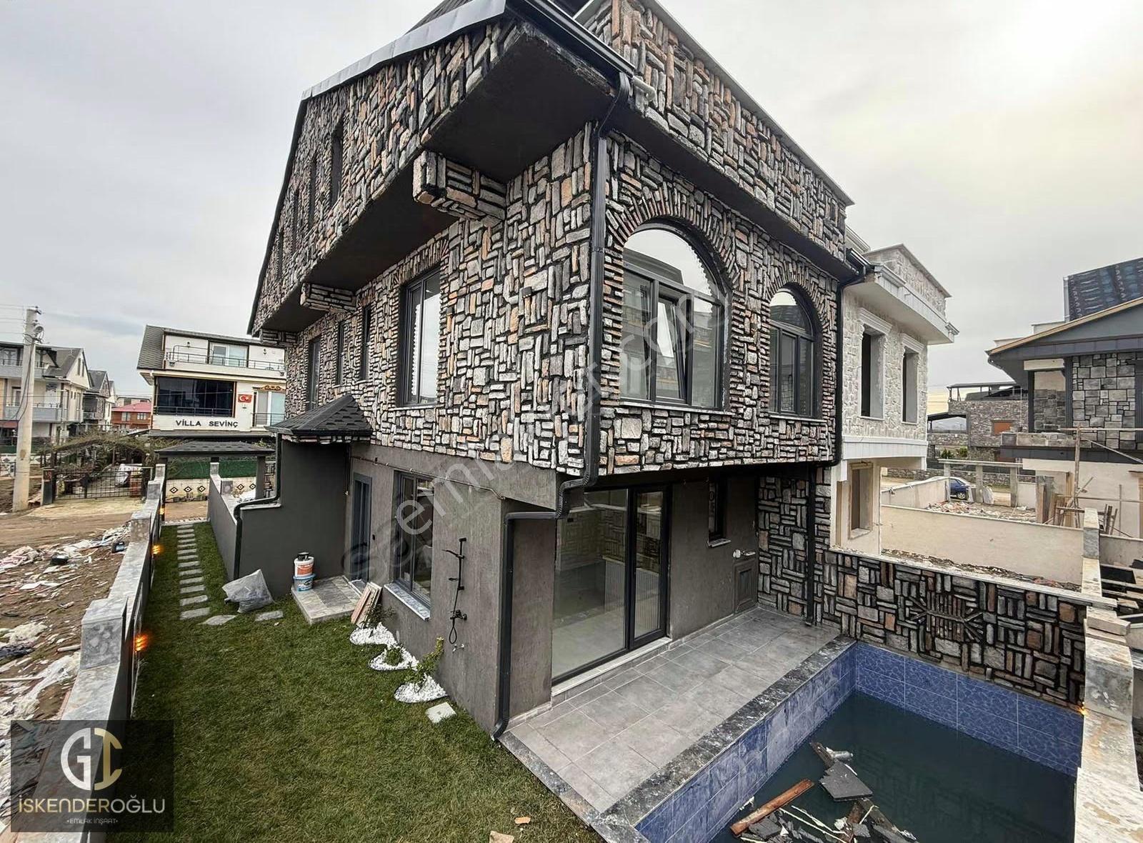 4+1 Deniz Manzaralı Villa
