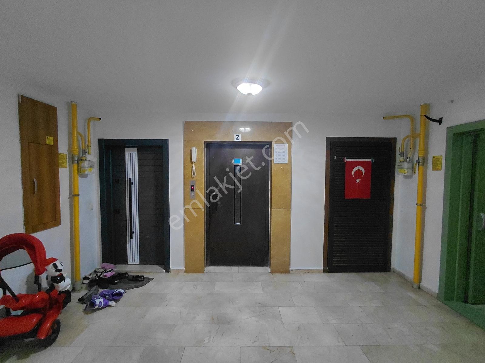 İzmit Kent Konut 1.etapta Full Yapılı 3+1 Satılık Daire - Görsel 2