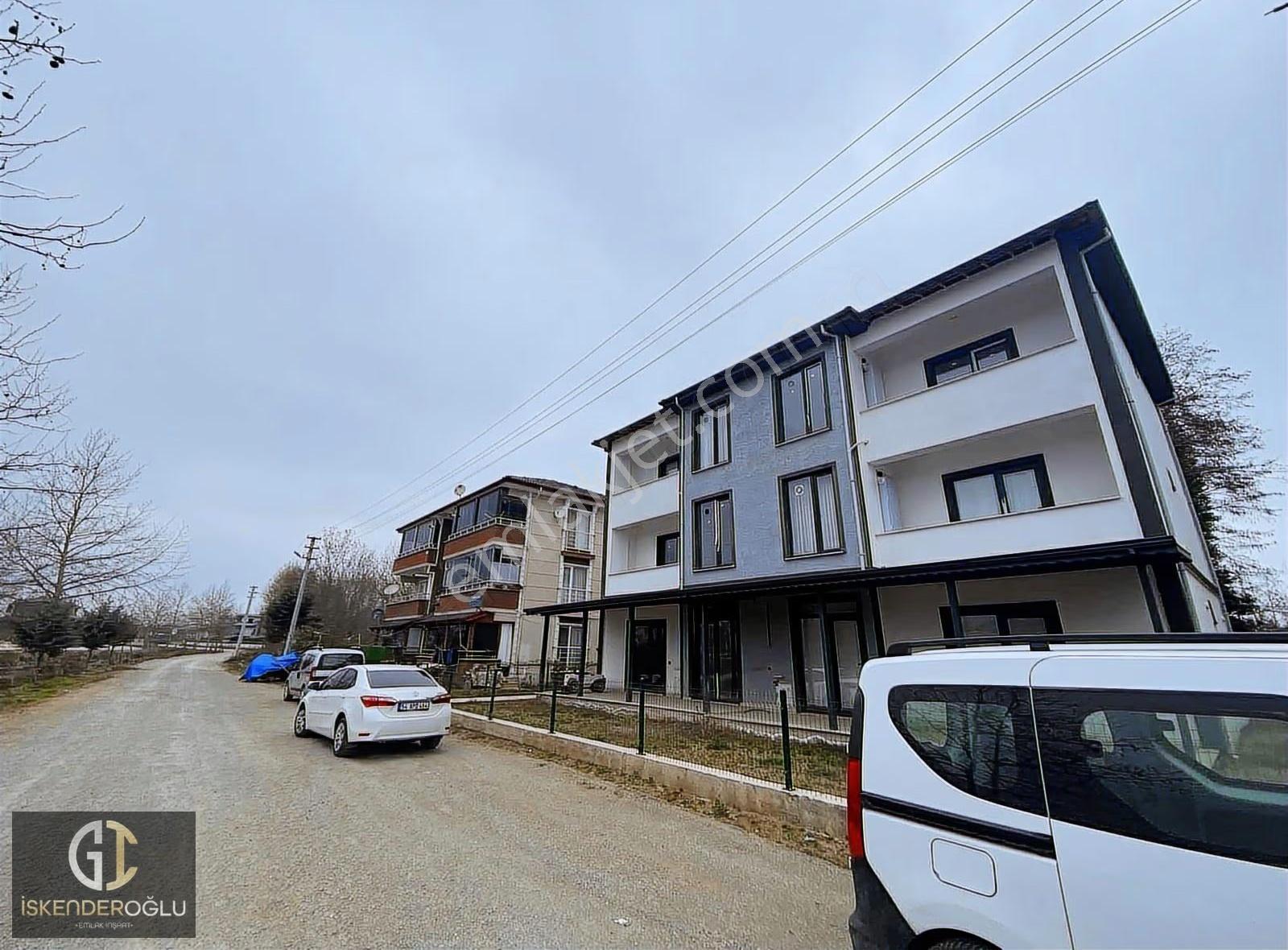 Kokusu Üzerinde Sıfır 2+1 Daire