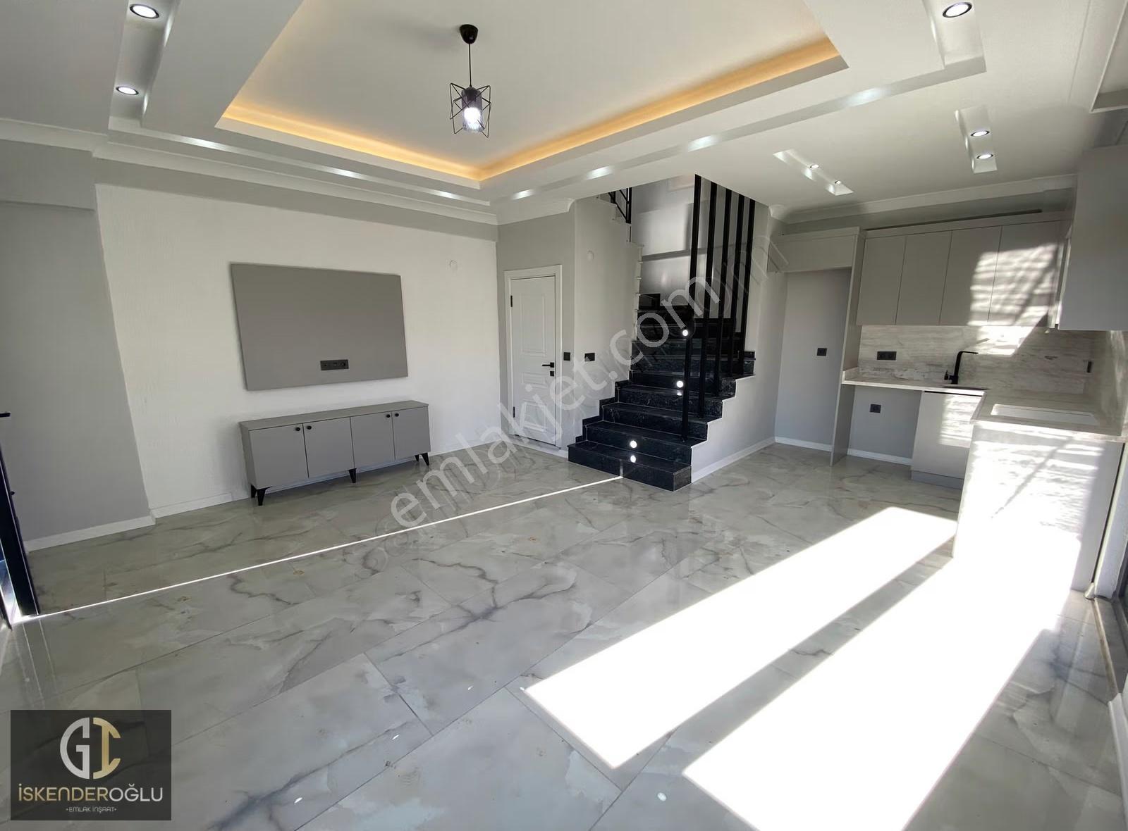 Prim Potansiyelli Özel Tasarımlı Denize Yürüme Mesafesinde Villa - Görsel 23