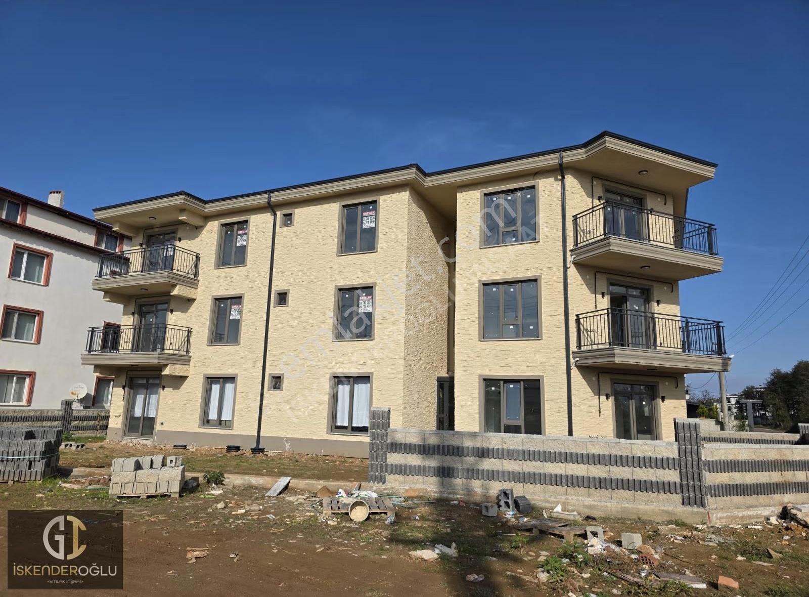 Sıfır Mustakil Bahçeli Yerden Isıtma 2+1 75 M2 Havuzlu