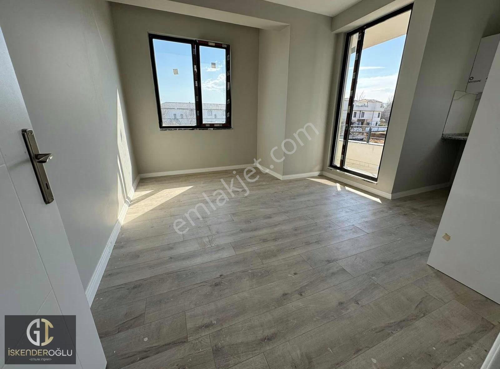 2+1 Sifir Yerden İsitma Havuzlu Terasli Daire - Görsel 5