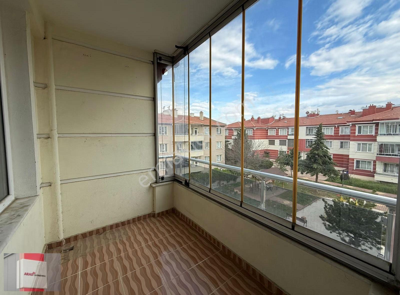 Buhara Mahallesinde Site İçersi Bakımlı 3+1 Geniş Kiralık Daire - Görsel 7