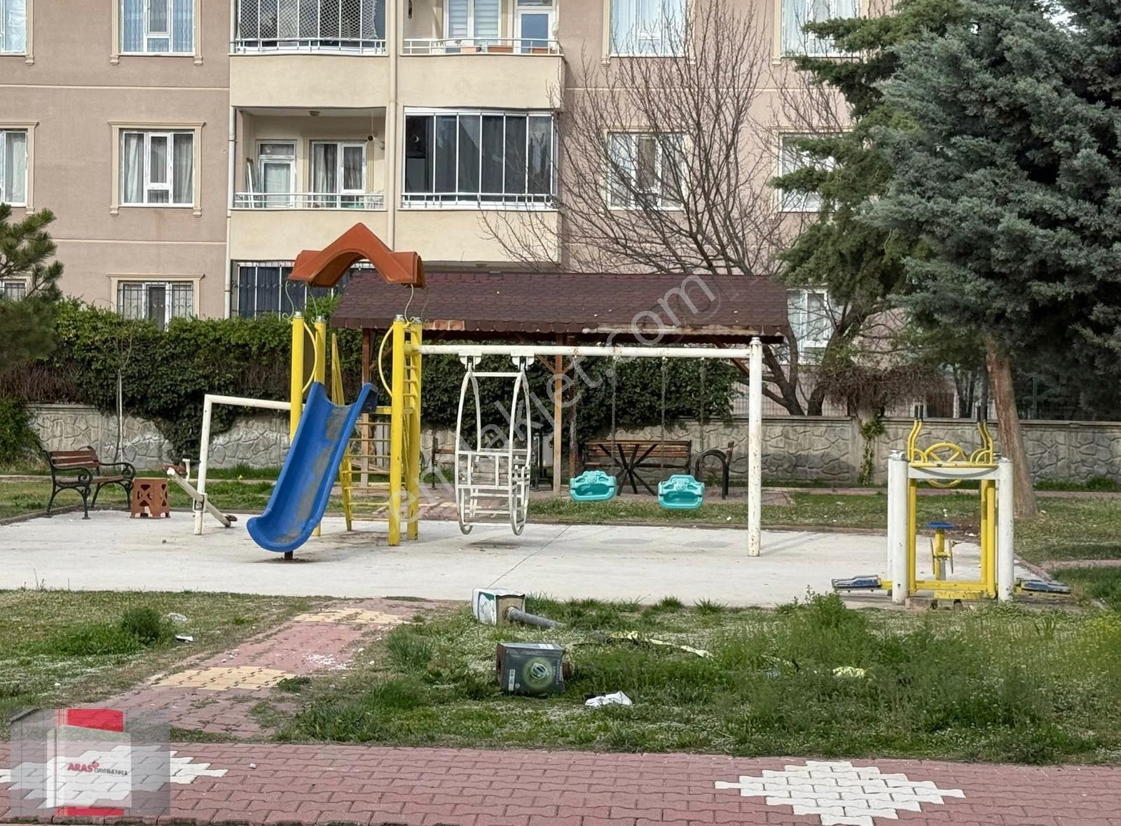 Buhara Mahallesinde Site İçersi Bakımlı 3+1 Geniş Kiralık Daire - Görsel 32