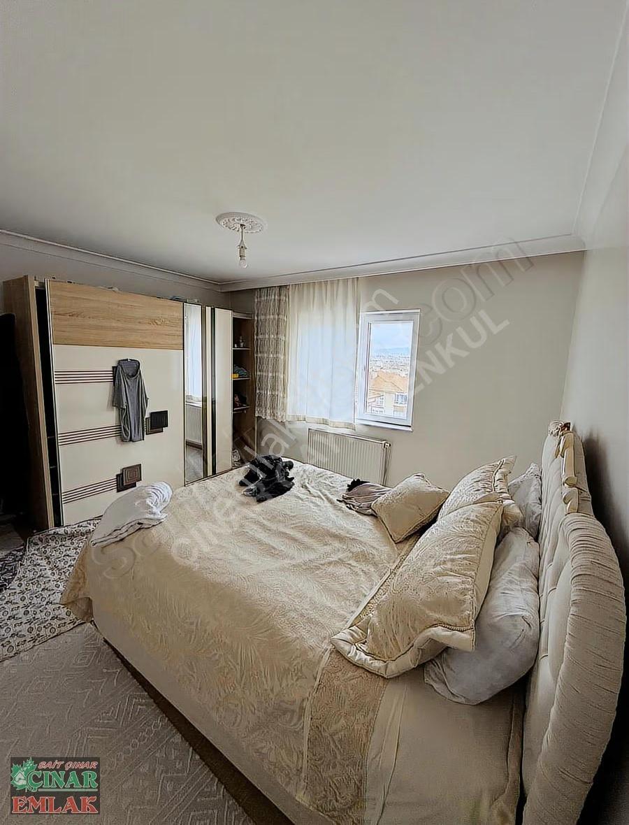 Çınardan Asansörlü Full Yapılı Geniş Kullanım Alanıyla 5+1 Teras - Görsel 2