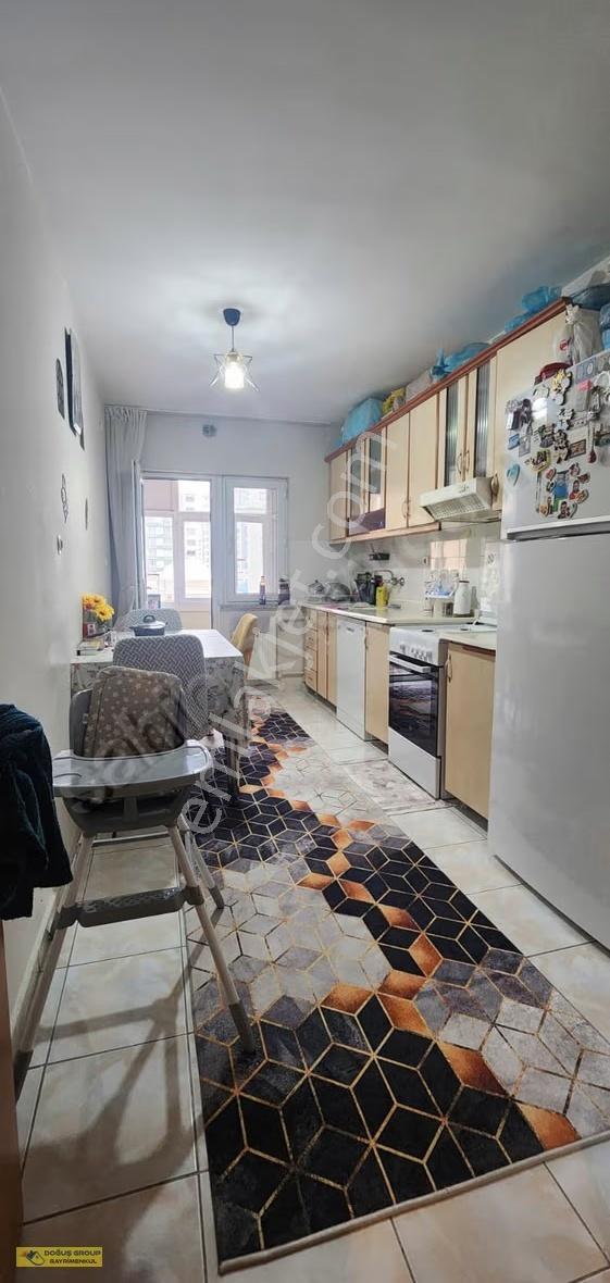 Serkent Bahçelievler'de Hazır Kiracılı Ara Kat Daire Fırsatı - Görsel 2