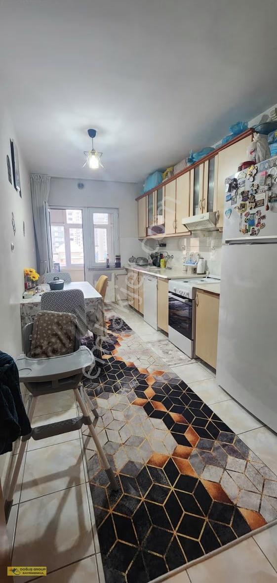 Serkent Bahçelievler'de Hazır Kiracılı Ara Kat Daire Fırsatı