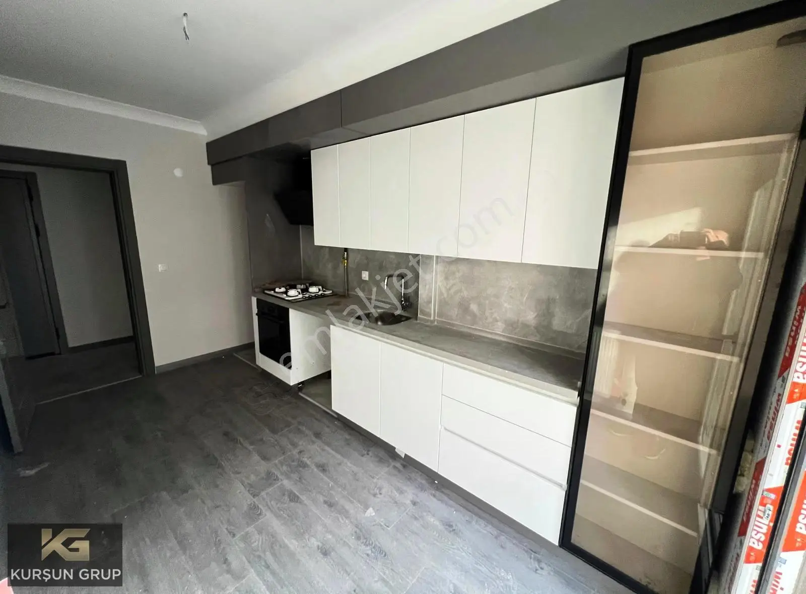 Kurşun Grup'tan Cbü Kampüs Yolunda Sıfır Full Lüx 2+1 Arakat