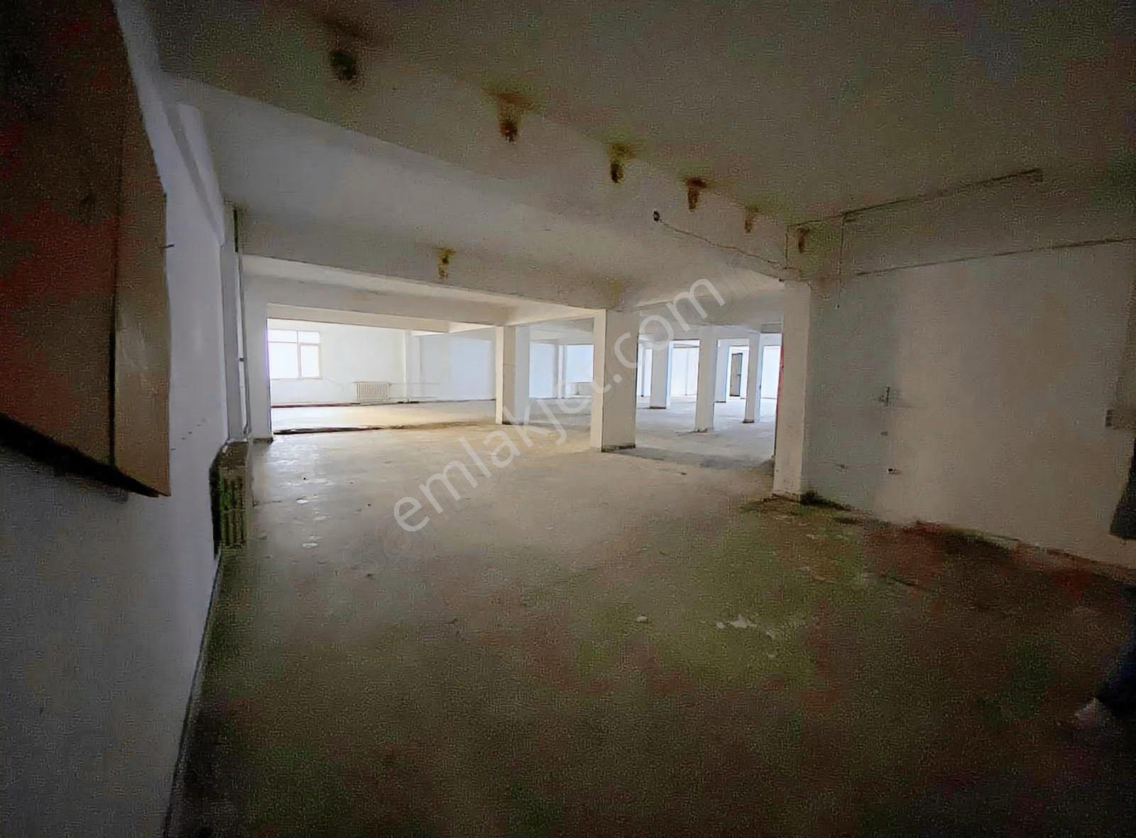 Hamidiyede Sanayi Elektriği Mevcut 400m2 İş Yeri - Görsel 8