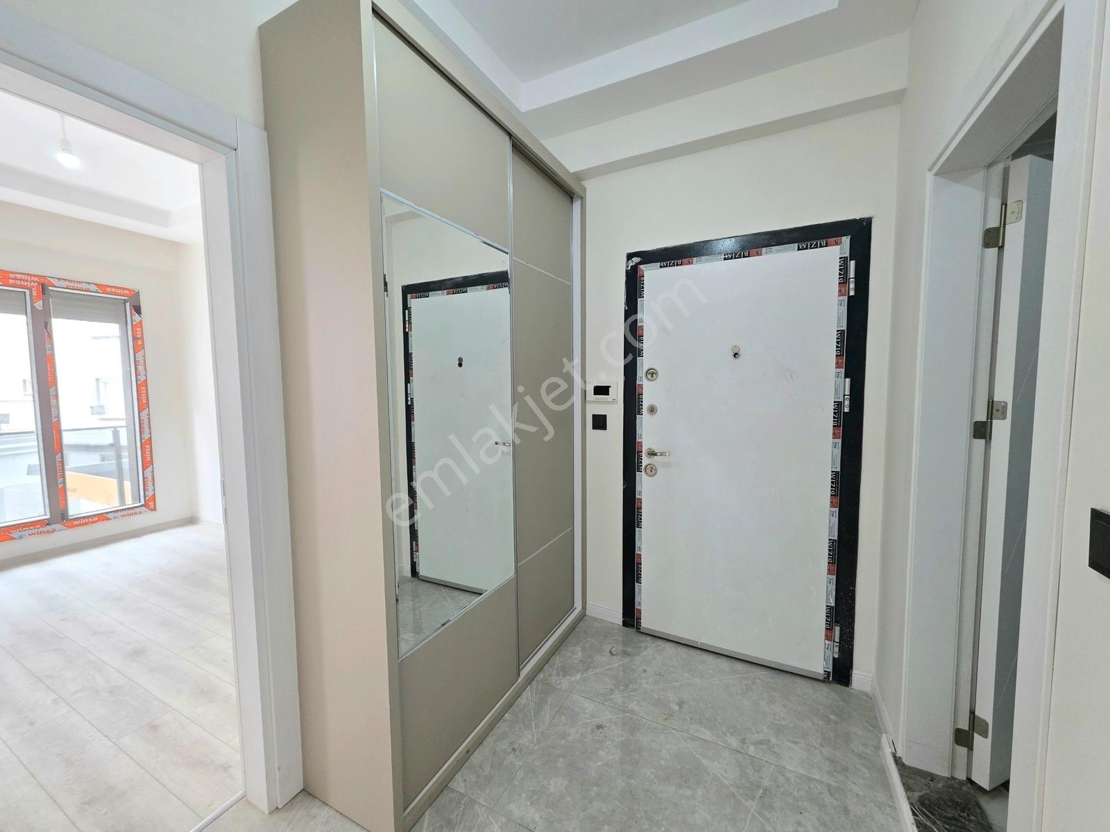 Vahdet'ten İkizçayda Merkezi Lokasyonda Site İçi Sıfır 1+1 Daire - Görsel 7