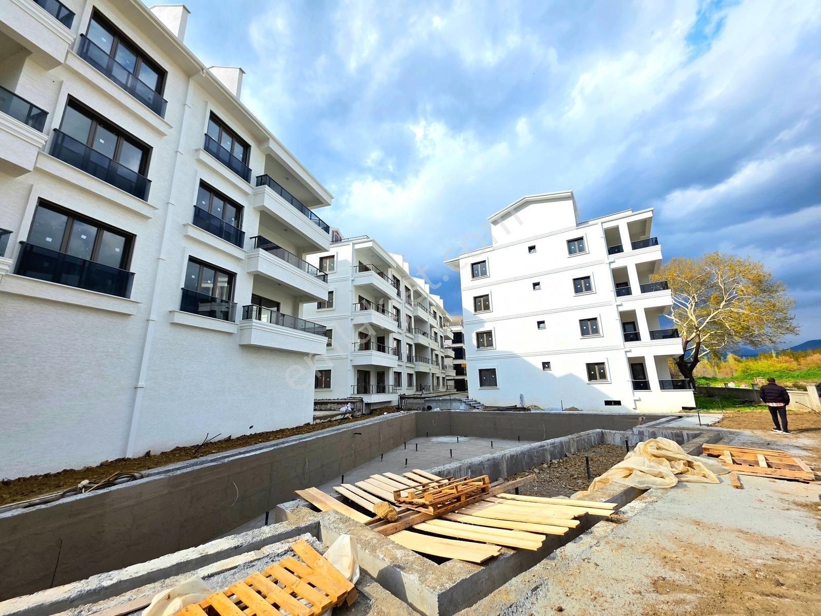 Vahdet'ten İkizçayda Merkezi Lokasyonda Site İçi Sıfır 1+1 Daire - Görsel 29