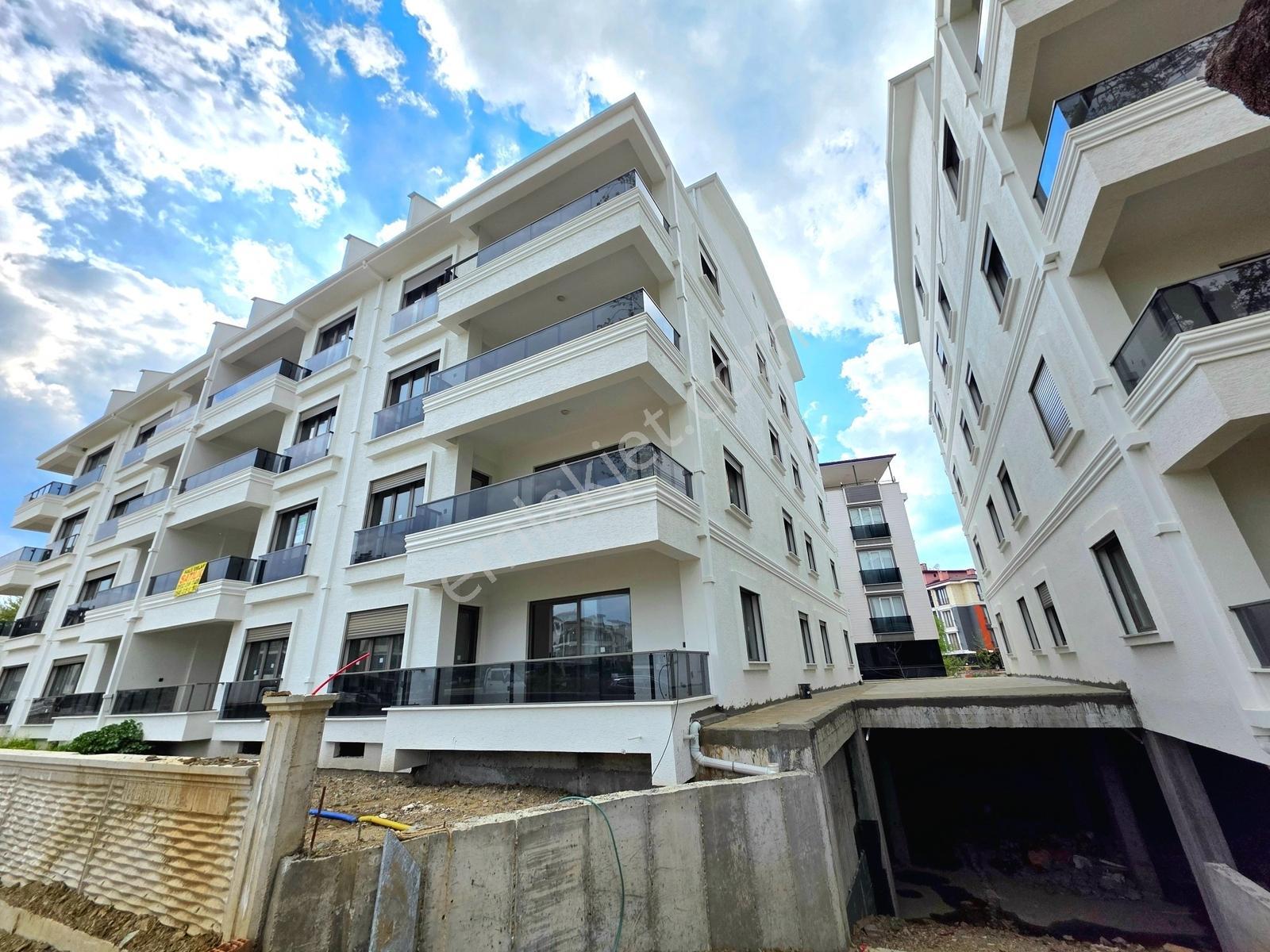 Vahdet'ten İkizçayda Merkezi Lokasyonda Site İçi Sıfır 1+1 Daire - Görsel 6