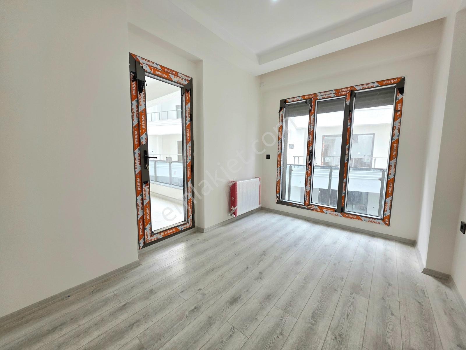 Vahdet'ten İkizçayda Merkezi Lokasyonda Site İçi Sıfır 1+1 Daire - Görsel 31