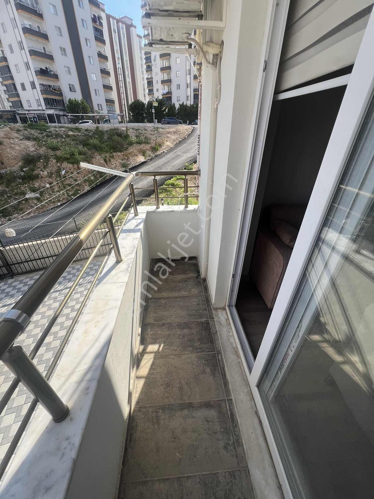 Kulepark~farkıyla~çok~geniş~45~m2net~oturumlu~1+1~eşyalı~satılık - Görsel 13