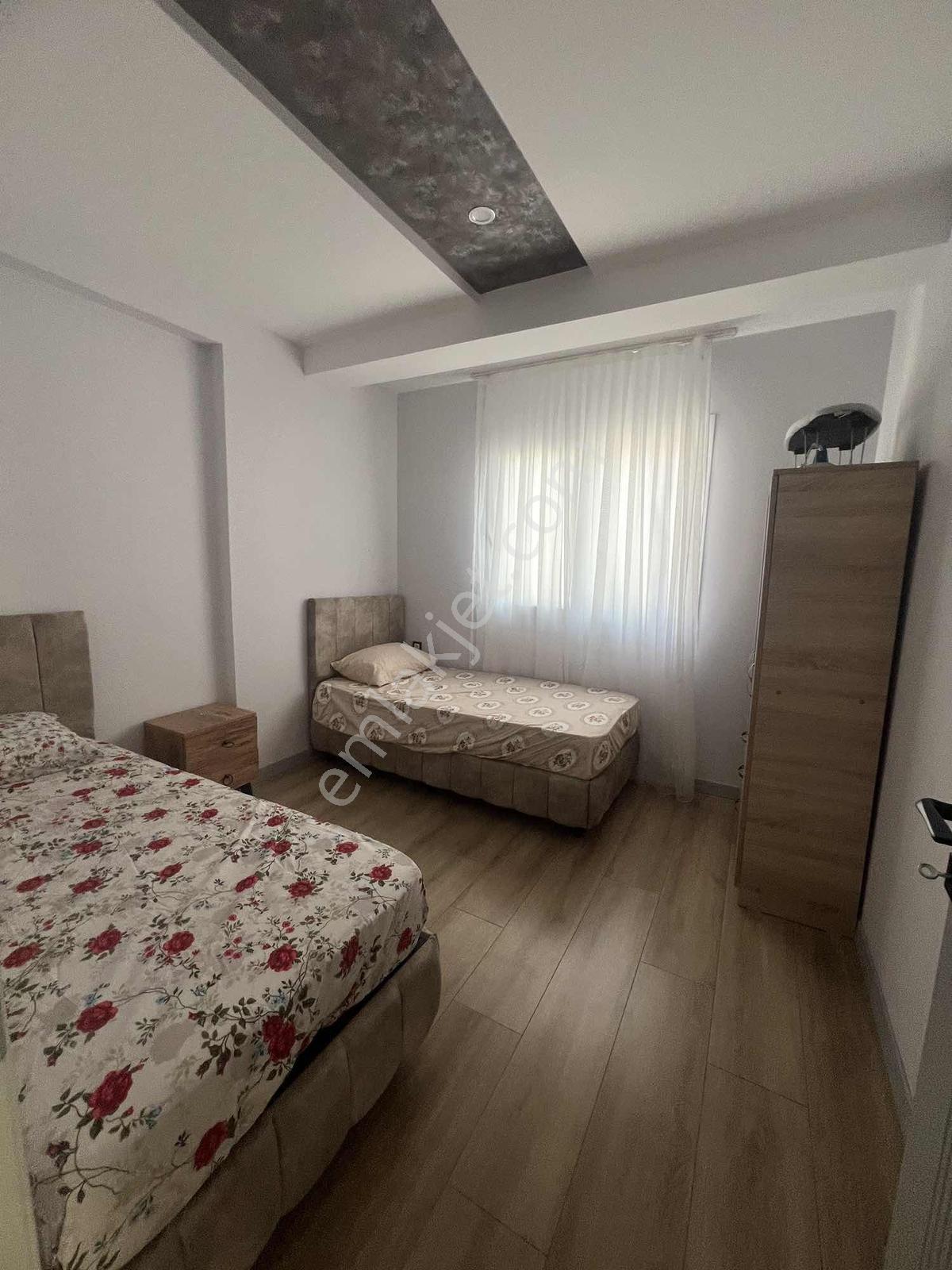 Kulepark~farkıyla~çok~geniş~45~m2net~oturumlu~1+1~eşyalı~satılık - Görsel 4