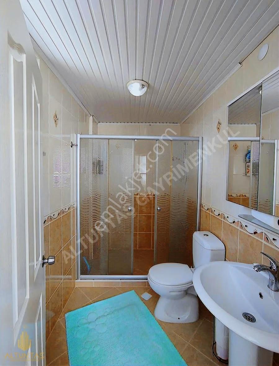 Çınarlı Mah. 375 M² Arsa İçinde 4+1 Dubleks Müstakil Ev Fırsatı - Görsel 9