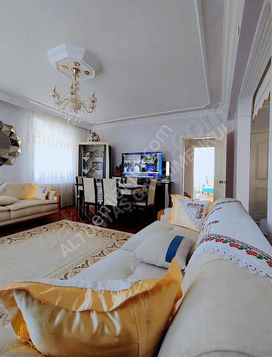 Çınarlı Mah. 375 M² Arsa İçinde 4+1 Dubleks Müstakil Ev Fırsatı - Görsel 34