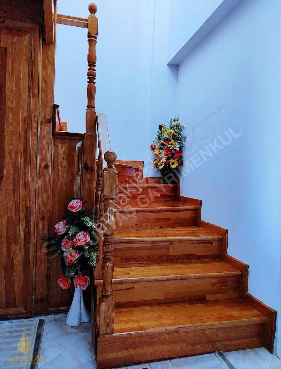 Çınarlı Mah. 375 M² Arsa İçinde 4+1 Dubleks Müstakil Ev Fırsatı - Görsel 18