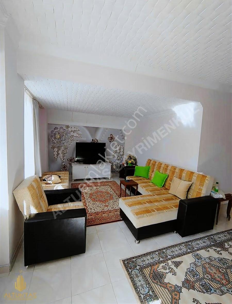 Çınarlı Mah. 375 M² Arsa İçinde 4+1 Dubleks Müstakil Ev Fırsatı - Görsel 31