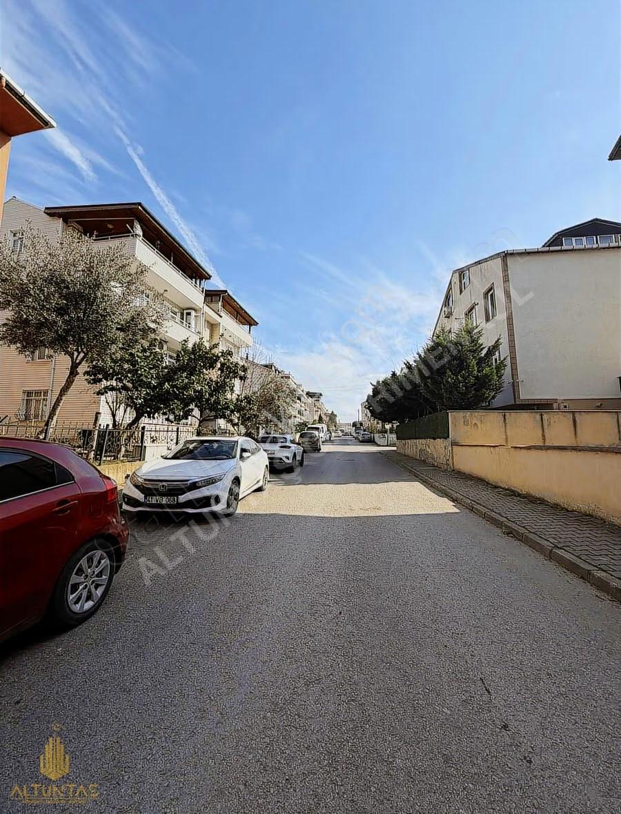 Derince İbnisina Mh. 230 M2 5+1 Çatı Dubleks Prestijli Yaşam - Görsel 35