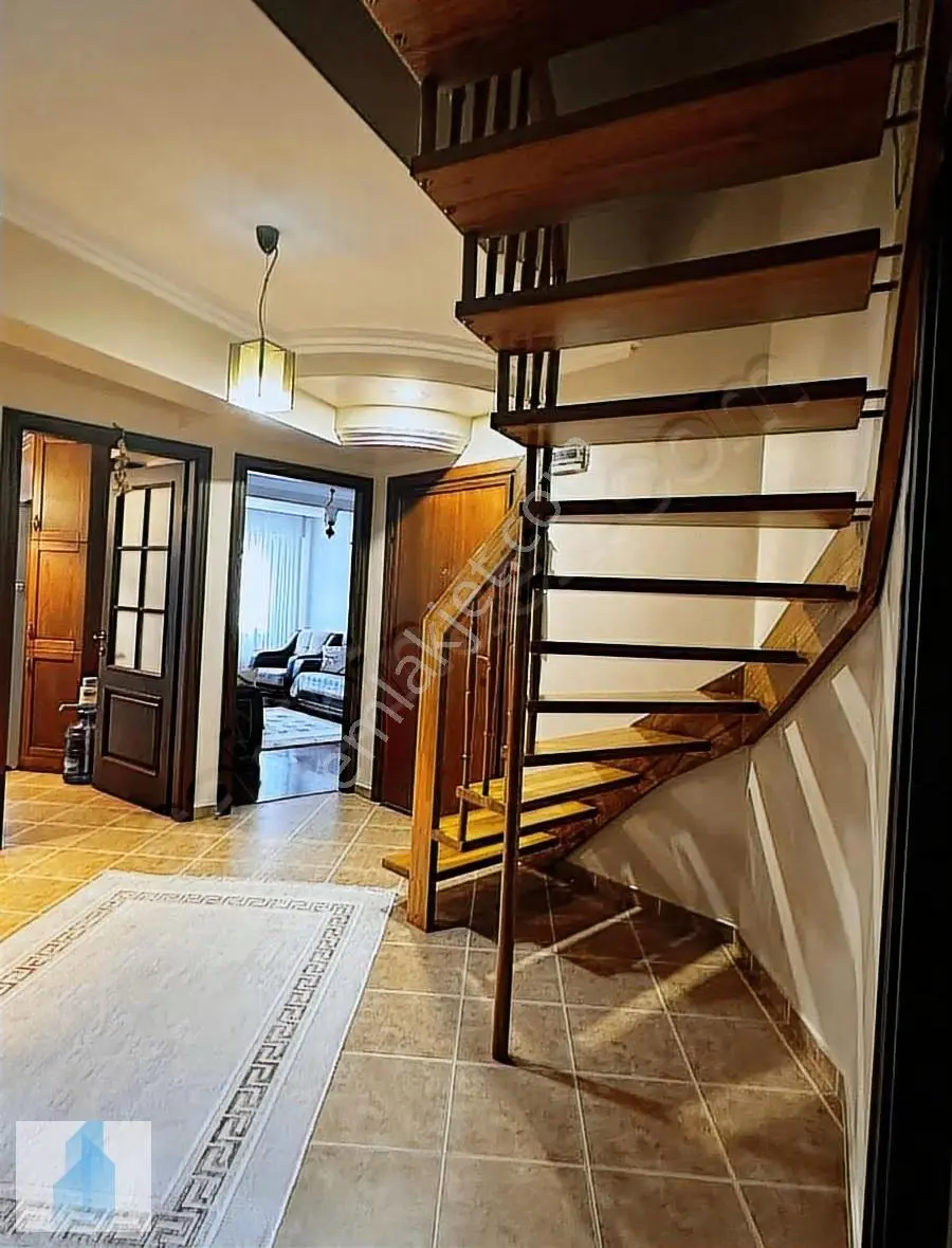 Bağcılar Çınar Da 200 M2, 5+1 Özel Yapım Dublex Daire Otoparklı - Görsel 4