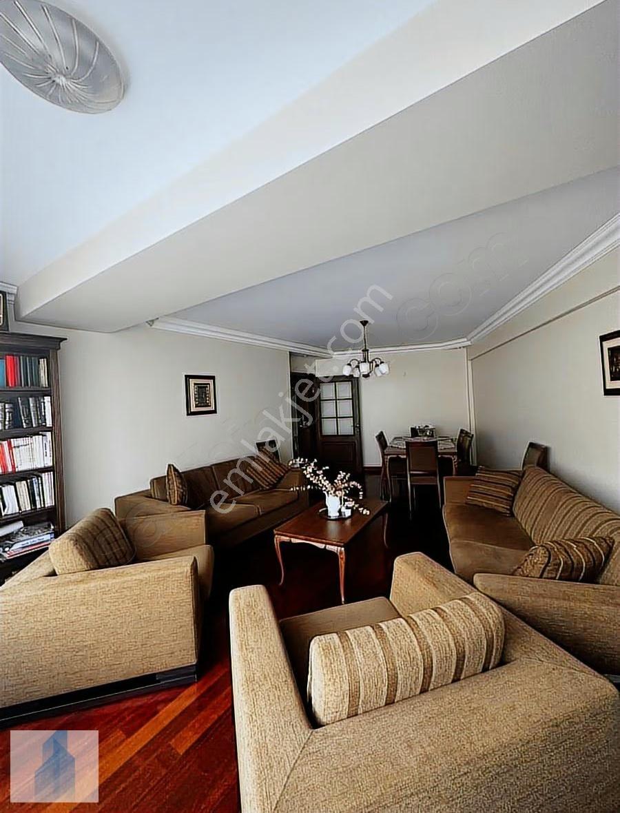 Bağcılar Çınar Da 200 M2, 5+1 Özel Yapım Dublex Daire Otoparklı - Görsel 3