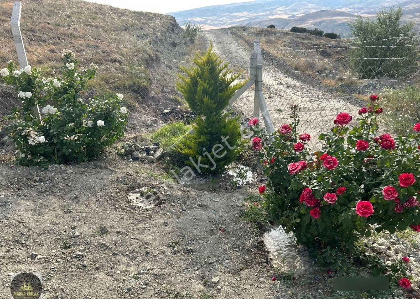 Marka'dan Yahşihan Hacıbalı'da Satılık Arsa