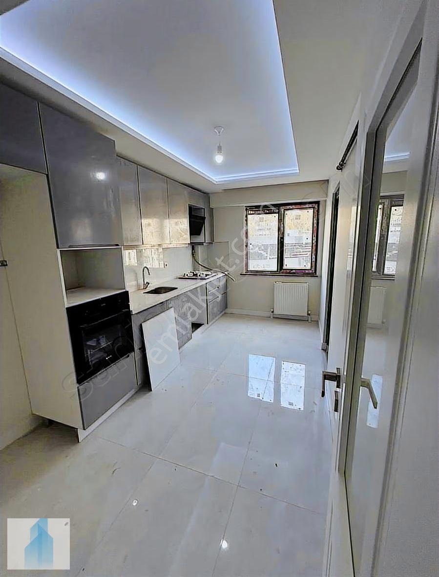 Bağcılar Meydana Yakın Site İçi Lüks Proje De Satılık 3+1 Daire - Görsel 18