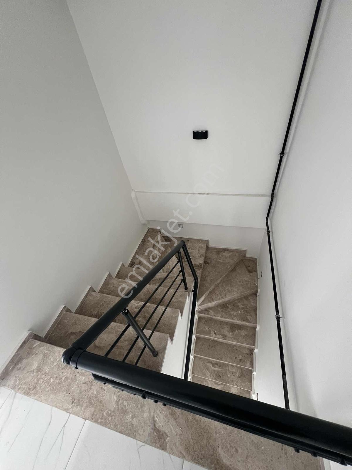 Güner Emlak`tan K.bey Canbalı Mah. 5+1 Dubleks 220m² Sıfır Daire - Görsel 13